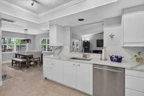 Villa ou maison à vendre à Safety Harbor, Floride: 3 chambres, 168.43 m2 № 2433739 - photo 15