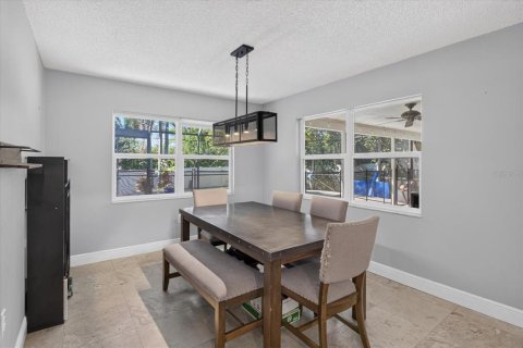 Villa ou maison à vendre à Safety Harbor, Floride: 3 chambres, 168.43 m2 № 2433739 - photo 11
