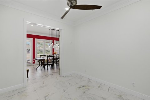 House in Sarasota, Florida 4 bedrooms, 234.21 sq.m. № 2223112 - photo 25