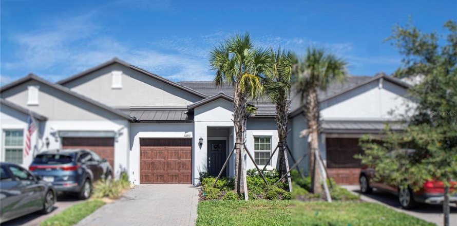 Casa en Land O' Lakes, Florida 2 dormitorios, 130.53 m2 № 2341904