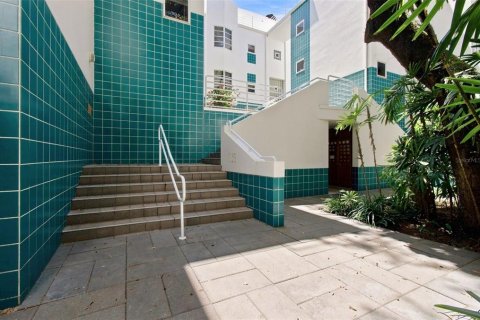 Condominio en venta en Tampa, Florida, 3 dormitorios, 160.54 m2 № 2305918 - foto 2