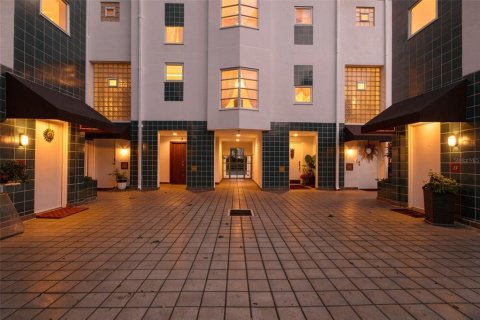 Condominio en Tampa, Florida, 3 dormitorios  № 2305918