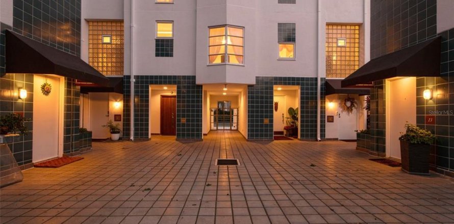 Condominio en Tampa, Florida, 3 dormitorios  № 2305918
