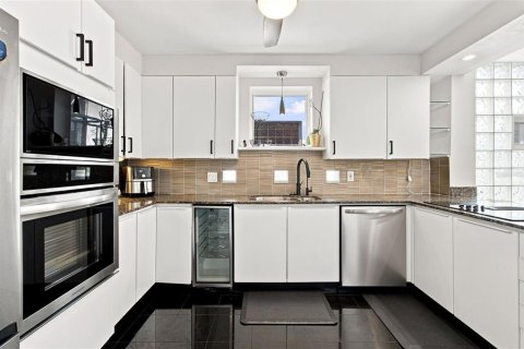 Condominio en venta en Tampa, Florida, 3 dormitorios, 160.54 m2 № 2305918 - foto 19