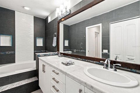Condominio en venta en Tampa, Florida, 3 dormitorios, 160.54 m2 № 2305918 - foto 30