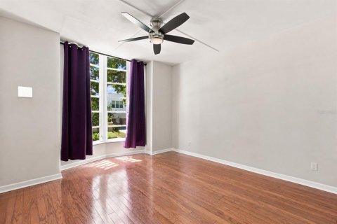 Condominio en venta en Tampa, Florida, 3 dormitorios, 160.54 m2 № 2305918 - foto 10