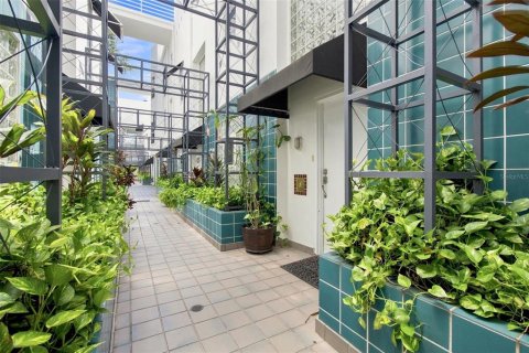 Condominio en venta en Tampa, Florida, 3 dormitorios, 160.54 m2 № 2305918 - foto 3