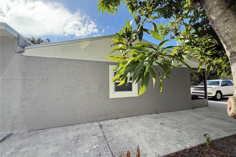 Villa ou maison à vendre à Fort Myers, Floride: 3 chambres № 1966707 - photo 22