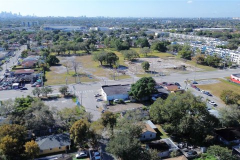 Propiedad comercial en venta en Miami, Florida № 2086112 - foto 5