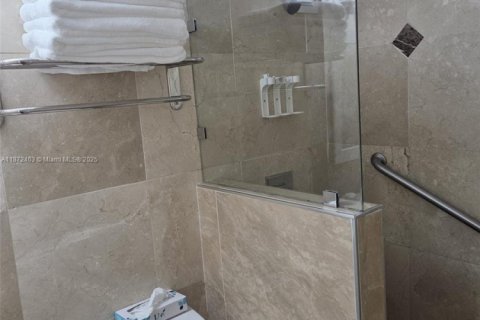 Copropriété à louer à Sunny Isles Beach, Floride: 33.44 m2 № 2036764 - photo 30