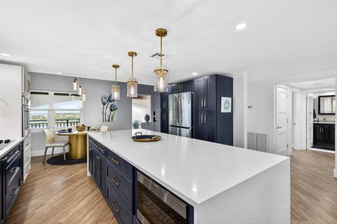 Condo in Daytona Beach, Florida, 3 bedrooms № 2214558 - photo 24