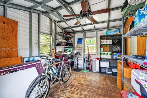 House in Oakland Park, Florida 3 bedrooms, 102.19 sq.m. № 1988798 - photo 28