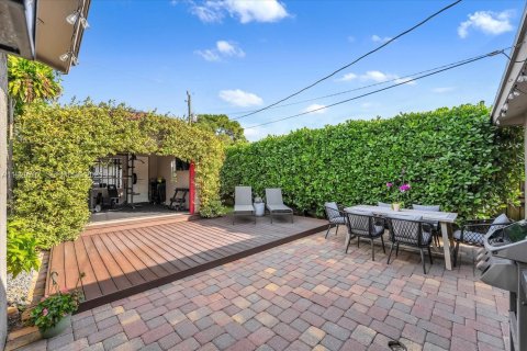 House in Oakland Park, Florida 3 bedrooms, 102.19 sq.m. № 1988798 - photo 29