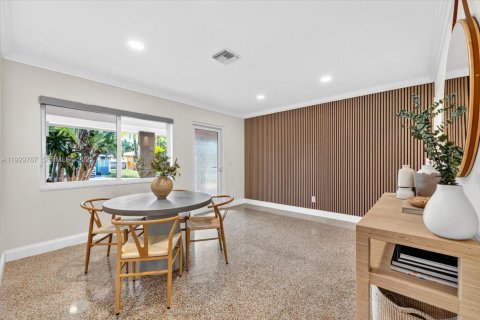 House in Oakland Park, Florida 3 bedrooms, 102.19 sq.m. № 1988798 - photo 7