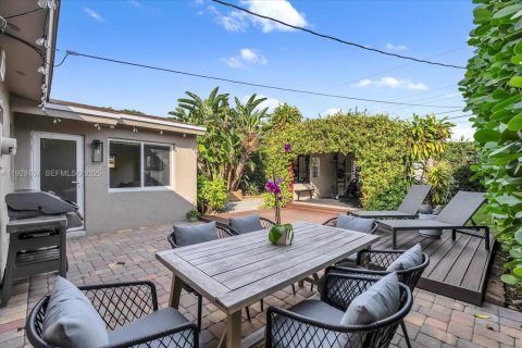 House in Oakland Park, Florida 3 bedrooms, 102.19 sq.m. № 1988798 - photo 22