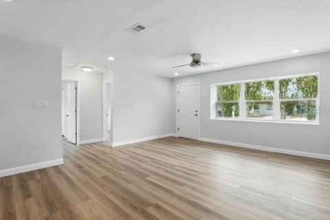 Villa ou maison à vendre à Titusville, Floride: 3 chambres, 122.54 m2 № 1632420 - photo 23