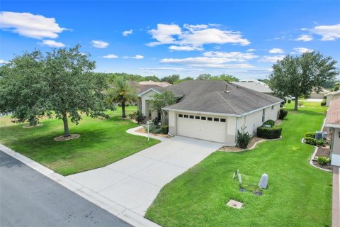 House in Leesburg, Florida 3 bedrooms, 188.68 sq.m. № 1682950 - photo 4