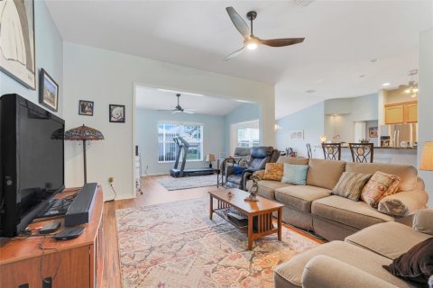 House in Leesburg, Florida 3 bedrooms, 188.68 sq.m. № 1682950 - photo 7
