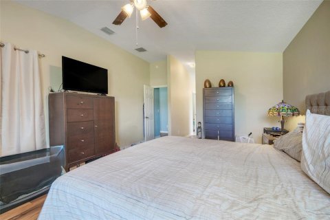 House in Leesburg, Florida 3 bedrooms, 188.68 sq.m. № 1682950 - photo 15