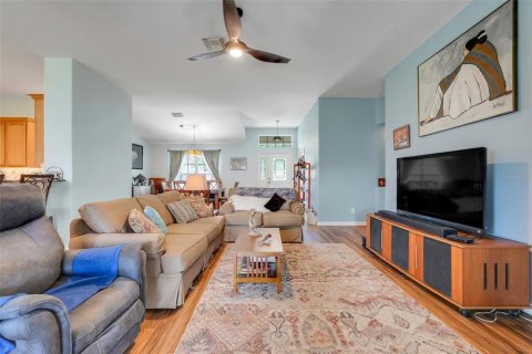 House in Leesburg, Florida 3 bedrooms, 188.68 sq.m. № 1682950 - photo 6