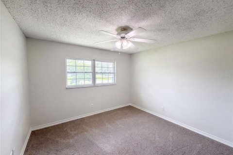 Villa ou maison à vendre à Lakeland, Floride: 3 chambres, 160.91 m2 № 2227368 - photo 15