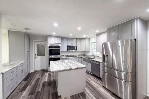 Villa ou maison à vendre à Lakeland, Floride: 3 chambres, 160.91 m2 № 2227368 - photo 4