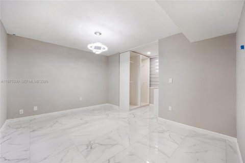 Condo à Hialeah Gardens, Floride, 2 chambres  № 2040855