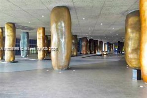 Купить кондоминиум в Майами, Флорида 1 комната, 121.98м2, № 1932952 - фото 29