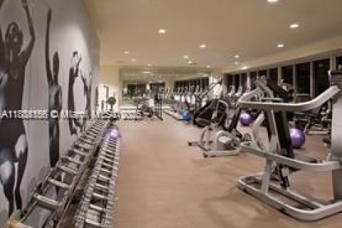 Купить кондоминиум в Майами, Флорида 1 комната, 121.98м2, № 1932952 - фото 24