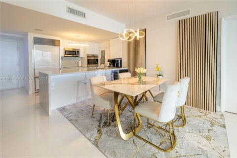 Купить кондоминиум в Майами, Флорида 1 комната, 121.98м2, № 1932952 - фото 7