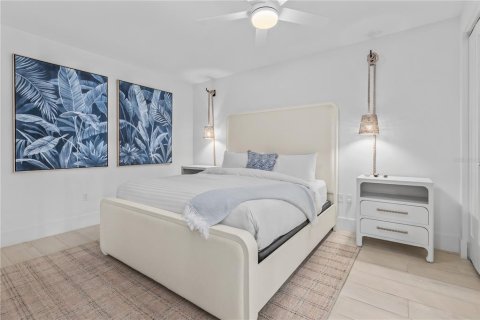 Condo in Sarasota, Florida, 2 bedrooms № 2128607 - photo 9