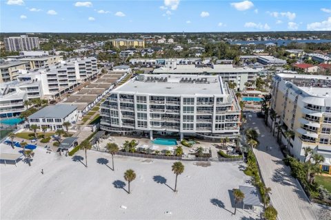 Condo in Sarasota, Florida, 2 bedrooms  № 2128607