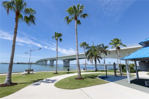Condo in Sarasota, Florida, 2 bedrooms № 2128607 - photo 26