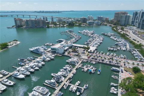 Condo in Sarasota, Florida, 2 bedrooms № 2128607 - photo 25