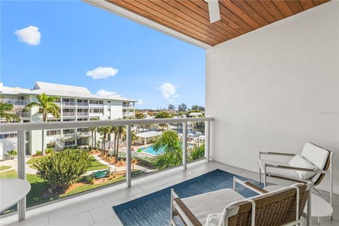 Condo in Sarasota, Florida, 2 bedrooms № 2128607 - photo 11
