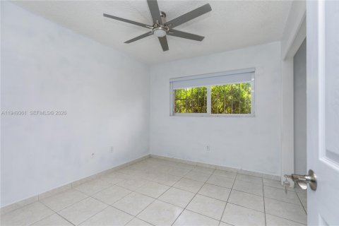Villa ou maison à vendre à Miami Gardens, Floride: 3 chambres, 129.78 m2 № 2005155 - photo 21