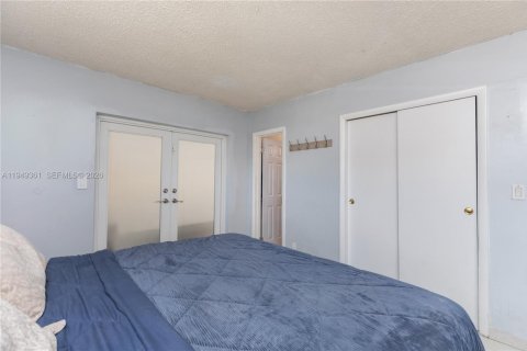 Villa ou maison à vendre à Miami Gardens, Floride: 3 chambres, 129.78 m2 № 2005155 - photo 16