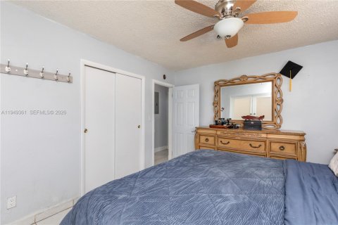 Villa ou maison à vendre à Miami Gardens, Floride: 3 chambres, 129.78 m2 № 2005155 - photo 15