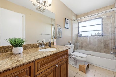 Villa ou maison à louer à Boca Raton, Floride: 3 chambres, 215.9 m2 № 2181052 - photo 26