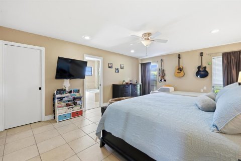 Villa ou maison à louer à Boca Raton, Floride: 3 chambres, 215.9 m2 № 2181052 - photo 13