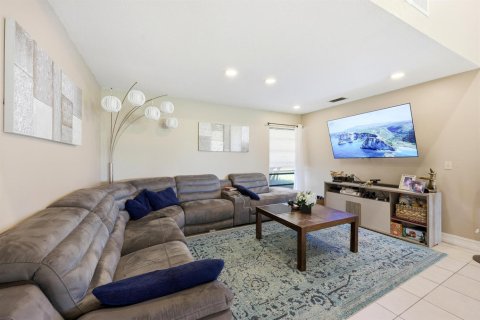 Villa ou maison à louer à Boca Raton, Floride: 3 chambres, 215.9 m2 № 2181052 - photo 7