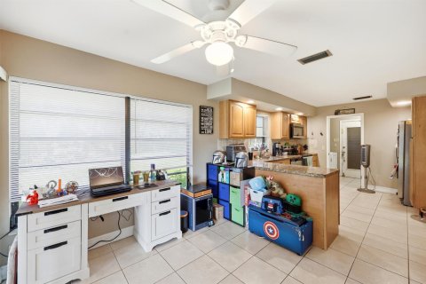 Villa ou maison à louer à Boca Raton, Floride: 3 chambres, 215.9 m2 № 2181052 - photo 25