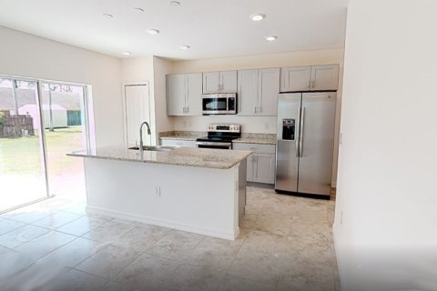 Touwnhouse à vendre à Cocoa, Floride: 4 chambres, 250 m2 № 68841 - photo 1