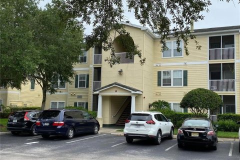 Condo in Tampa, Florida, 2 bedrooms  № 1913766 - photo 1