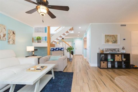 Townhouse in Tampa, Florida 2 bedrooms, 125.6 sq.m. № 1853775 - photo 19