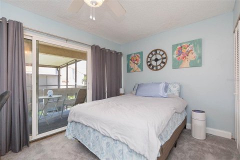 Townhouse in Tampa, Florida 2 bedrooms, 125.6 sq.m. № 1853775 - photo 20