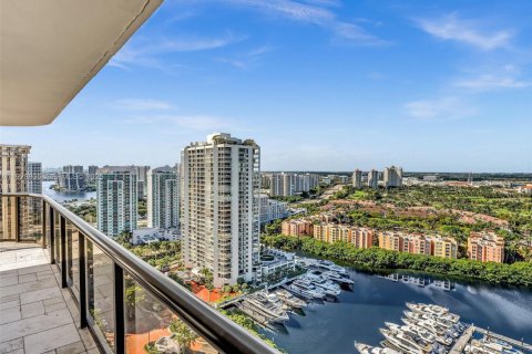 Condominio en venta en Aventura, Florida, 2 dormitorios, 175.31 m2 № 1988731 - foto 25
