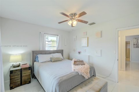 House in Fort Myers, Florida 2 bedrooms, 97.83 sq.m. № 2029784 - photo 24