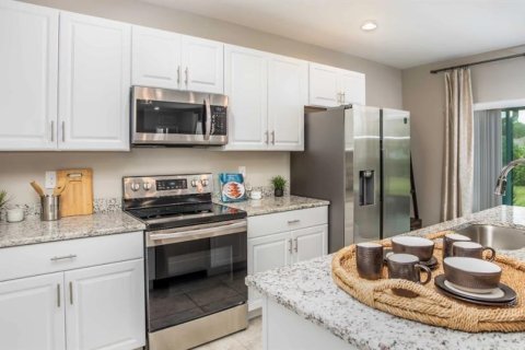Villa ou maison à vendre à Port Charlotte, Floride: 4 chambres, 173.45 m2 № 2108809 - photo 5