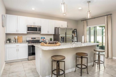 Villa ou maison à vendre à Port Charlotte, Floride: 4 chambres, 173.45 m2 № 2108809 - photo 4
